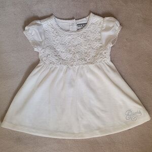 Guess Girl Off White puff Sleeves, Embroidered Front Size 18 Months